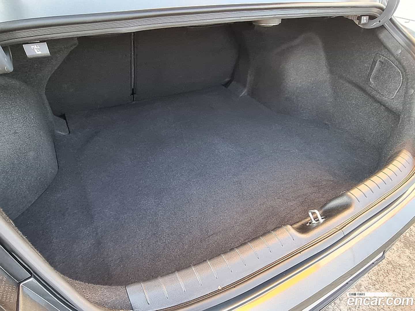 AVANTE Hyundai 2022.11-OPTION-022