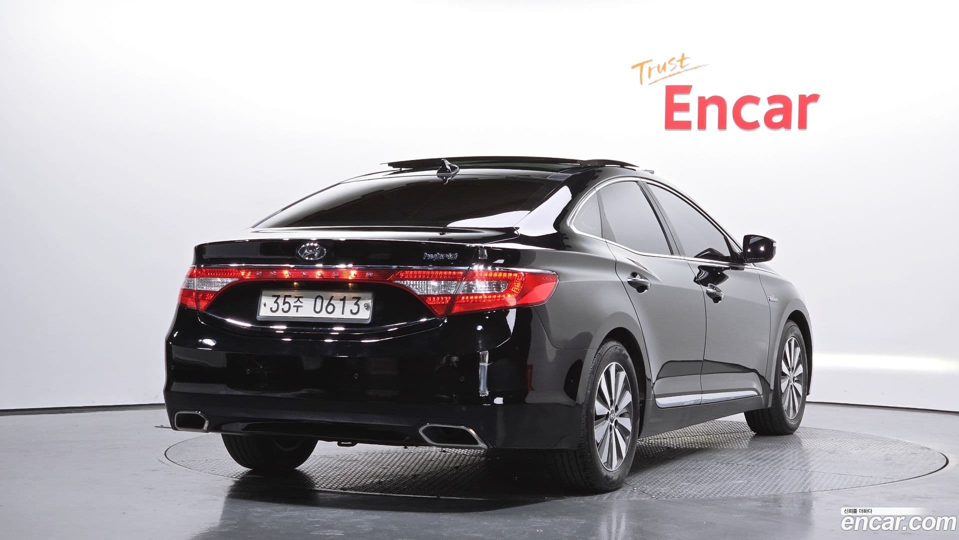 Main__Slider__Photo:Grandeur Hyundai 2016.4-1