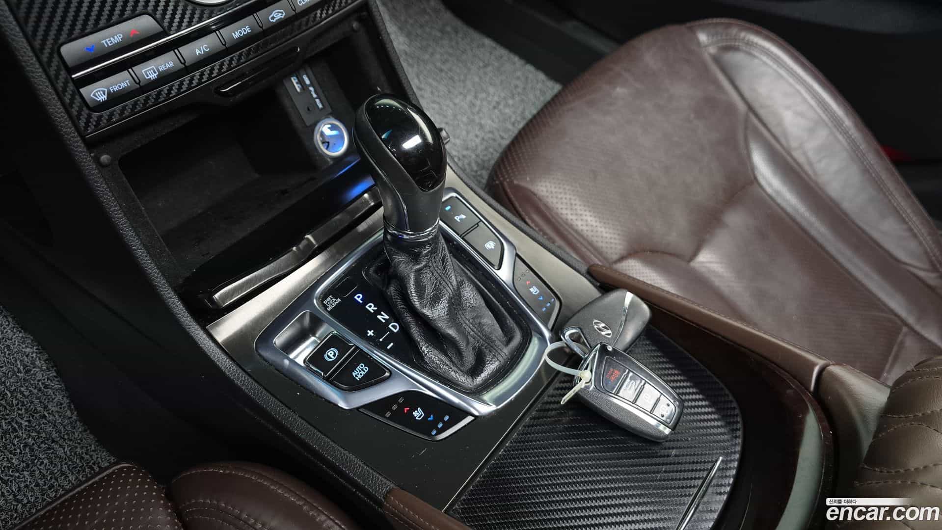 Grandeur Hyundai 2016.4-INNER-009