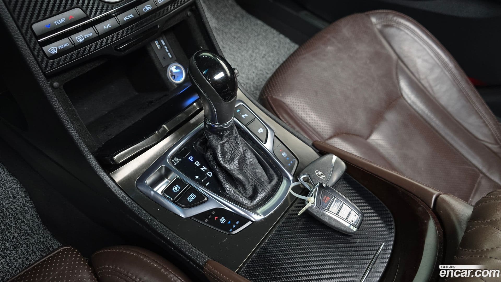 Main__Slider__Photo:Grandeur Hyundai 2016.4-8