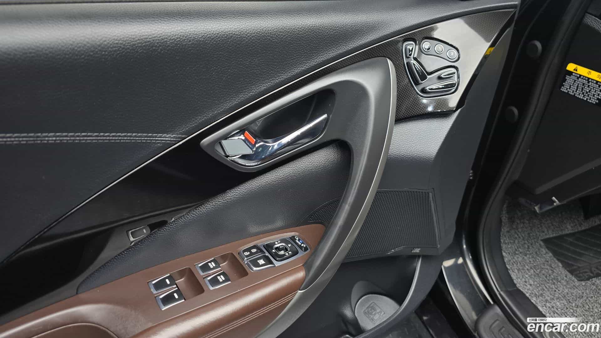 Grandeur Hyundai 2016.4-OPTION-021