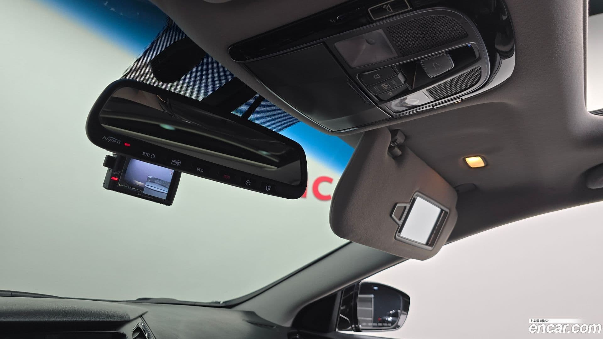 Main__Slider__Photo:Grandeur Hyundai 2016.4-18