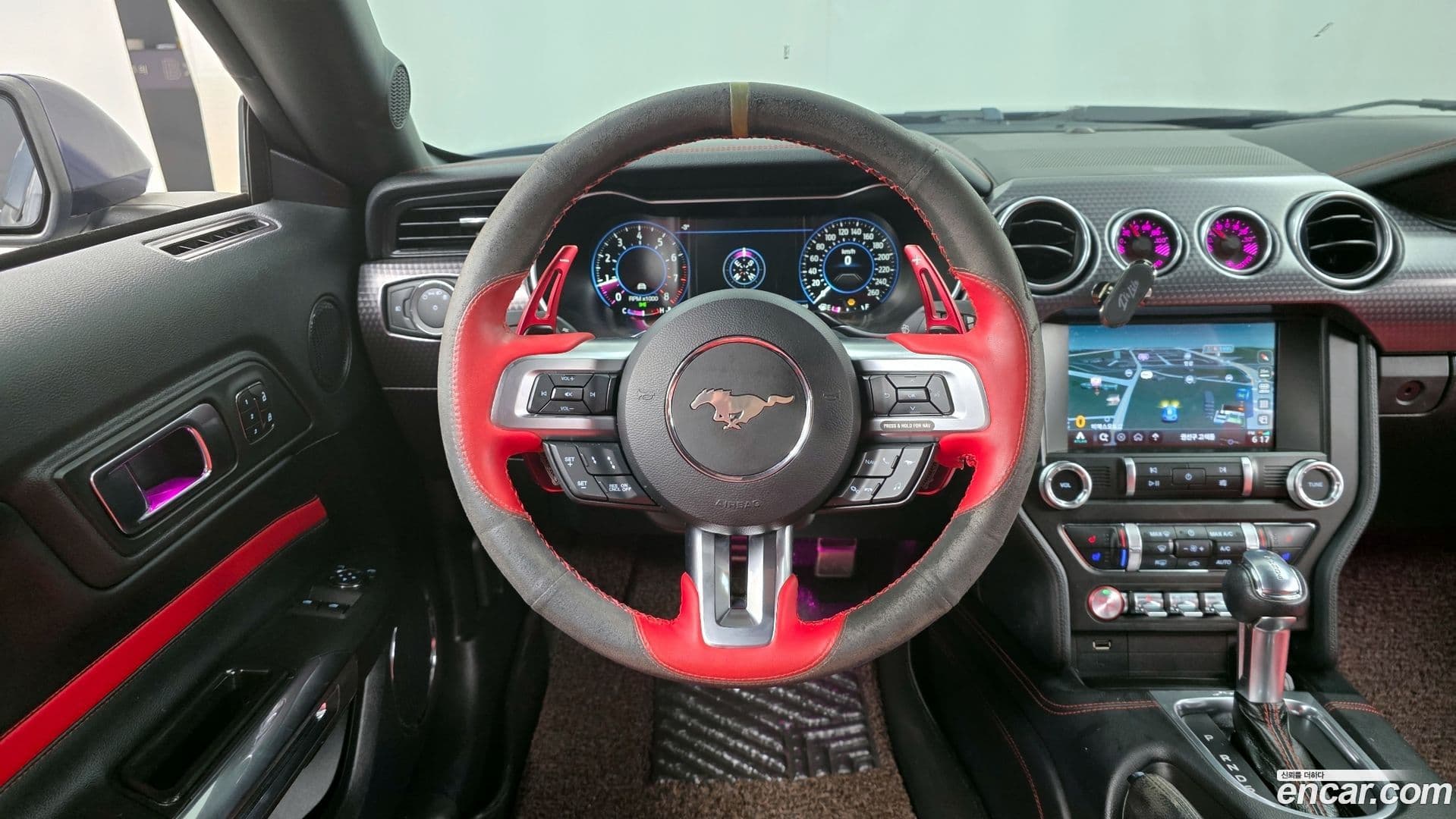 Main__Slider__Photo:Mustang Ford 2019.2-12