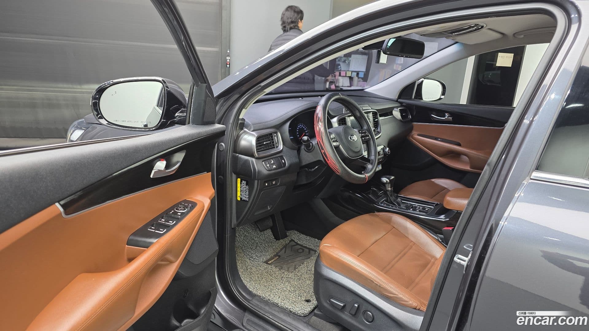 Main__Slider__Photo:Sorento Kia 2017.7-9