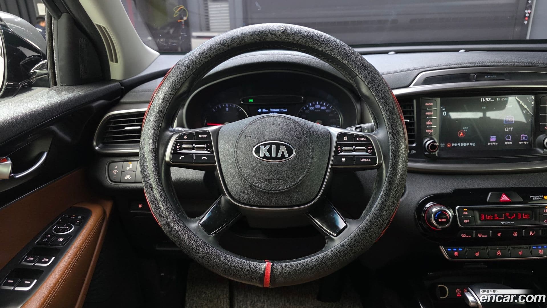 Main__Slider__Photo:Sorento Kia 2017.7-12