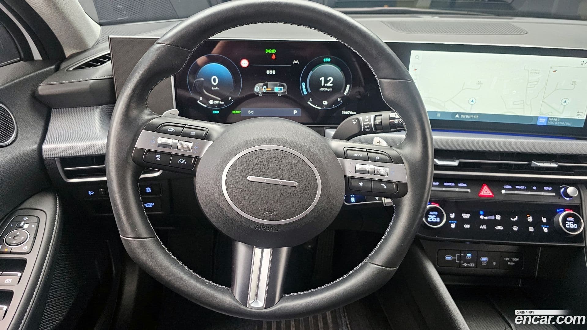 Main__Slider__Photo:Sonata Hyundai 2024.10-12