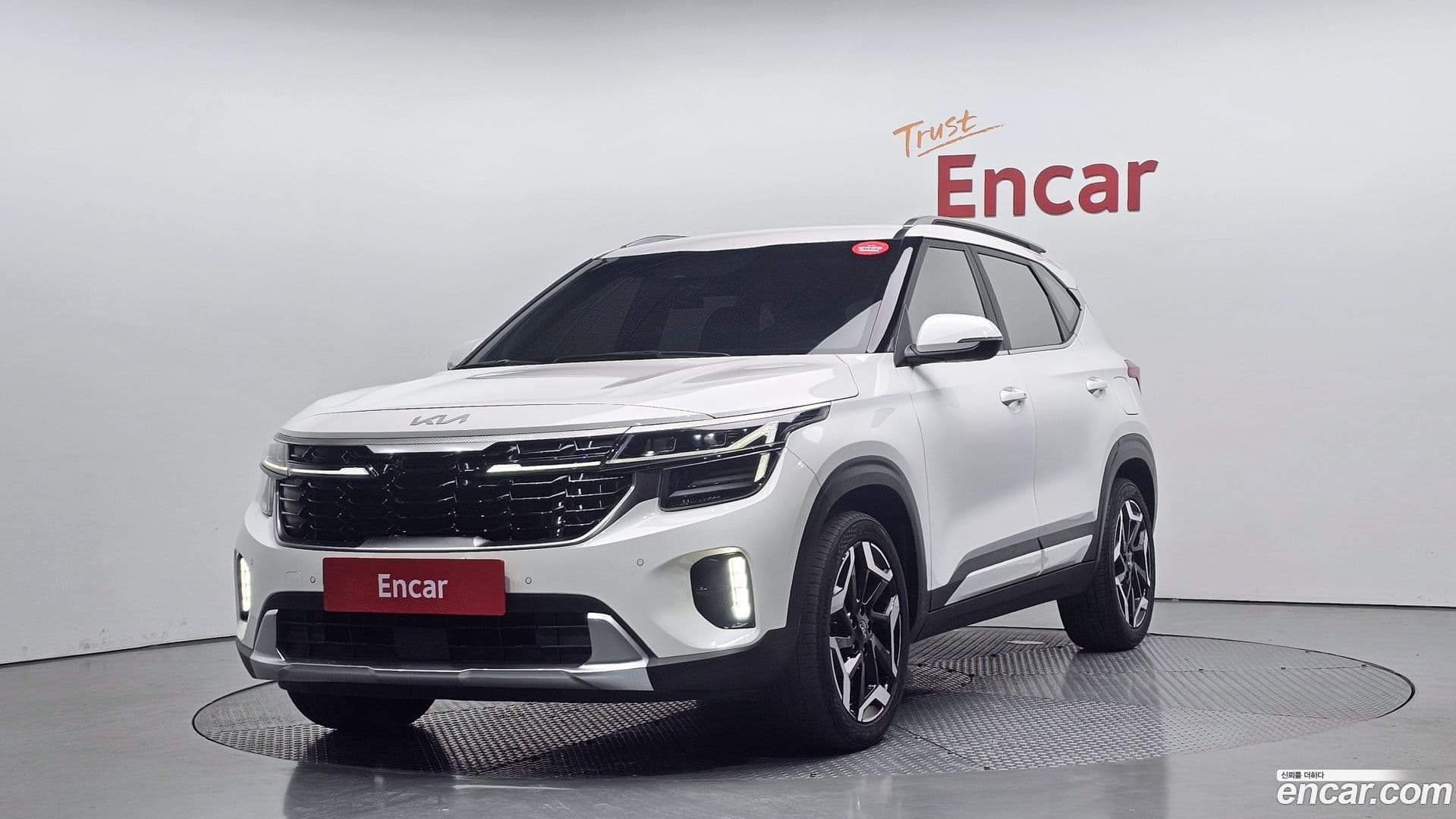 Main__Slider__Photo:Seltos Kia 2023.2-0