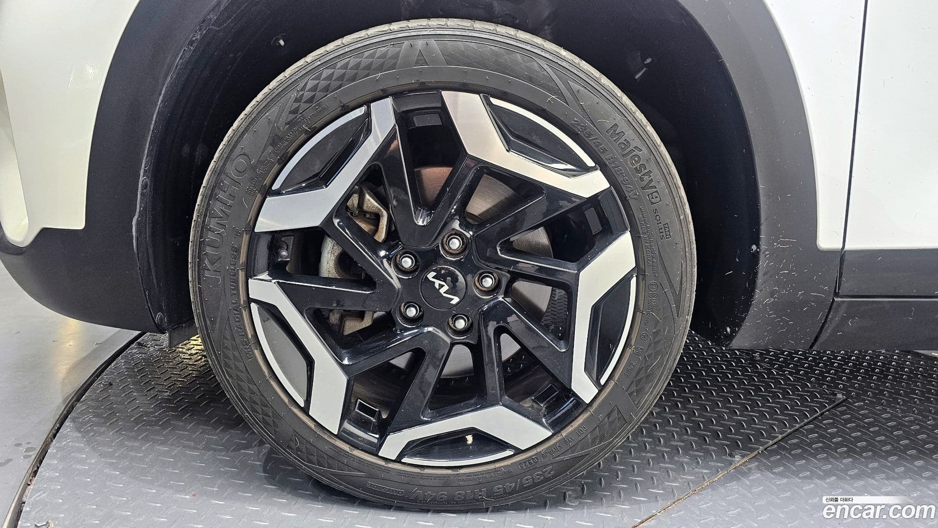 Main__Slider__Photo:Seltos Kia 2023.2-4