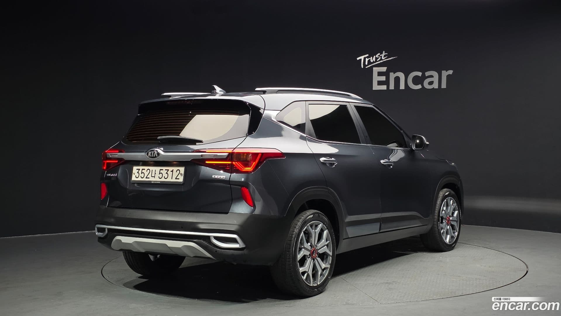 Main__Slider__Photo:Seltos Kia 2020.2-1