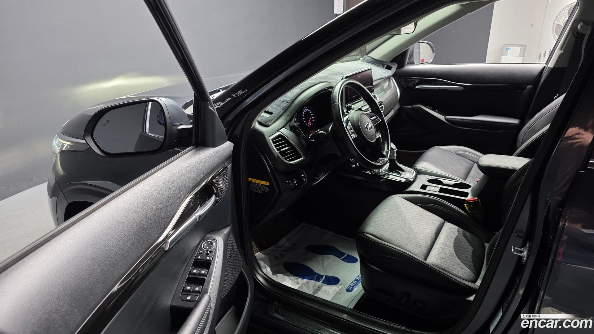 Main__Slider__Photo:Seltos Kia 2020.2-10