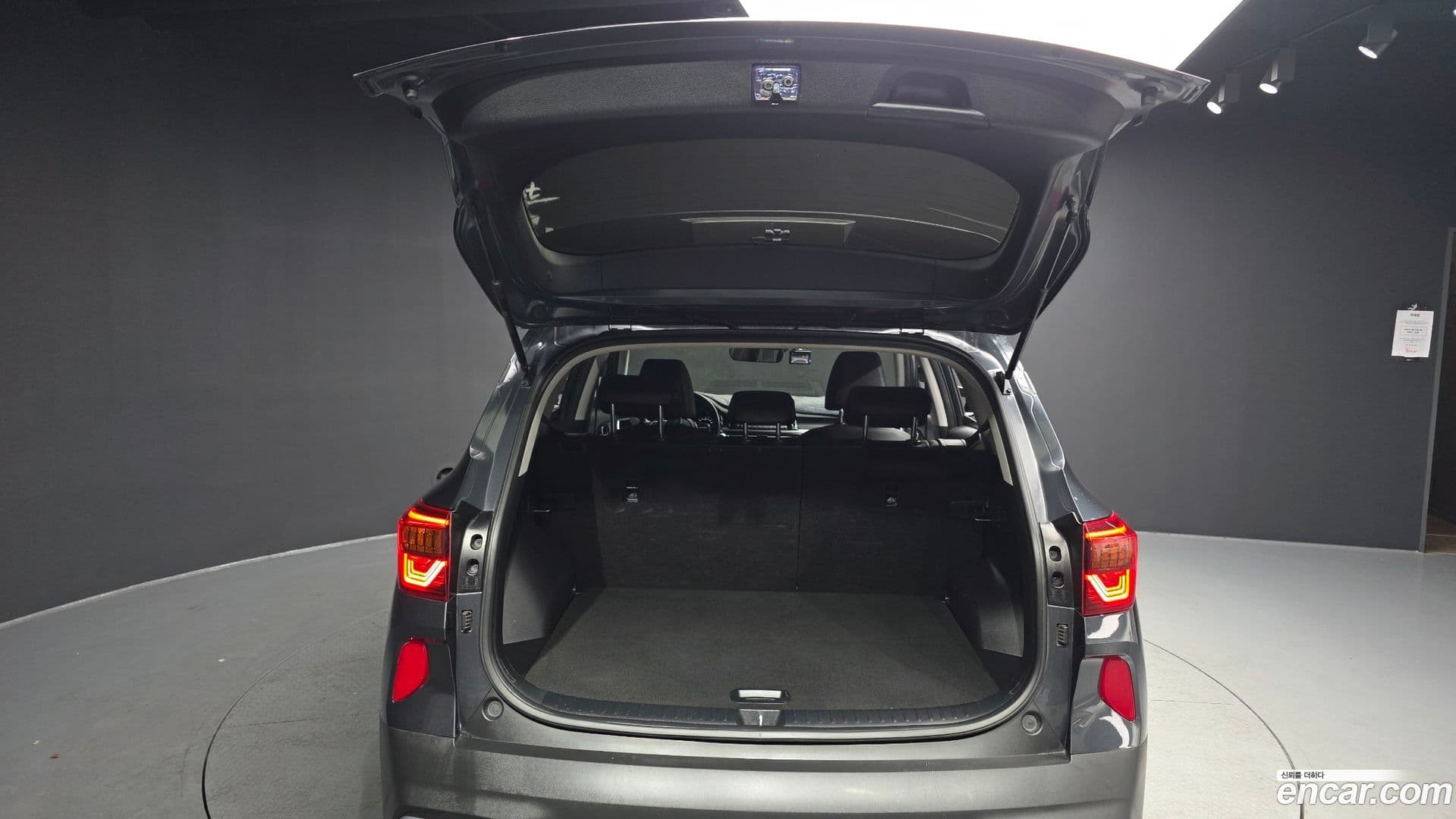 Main__Slider__Photo:Seltos Kia 2020.2-19