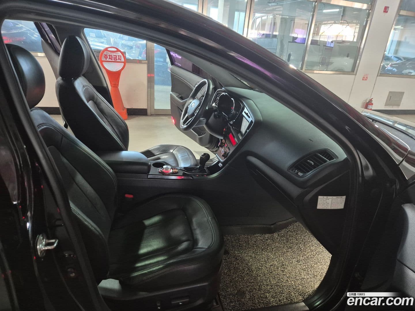 Main__Slider__Photo:K5 Kia 2011.5-11