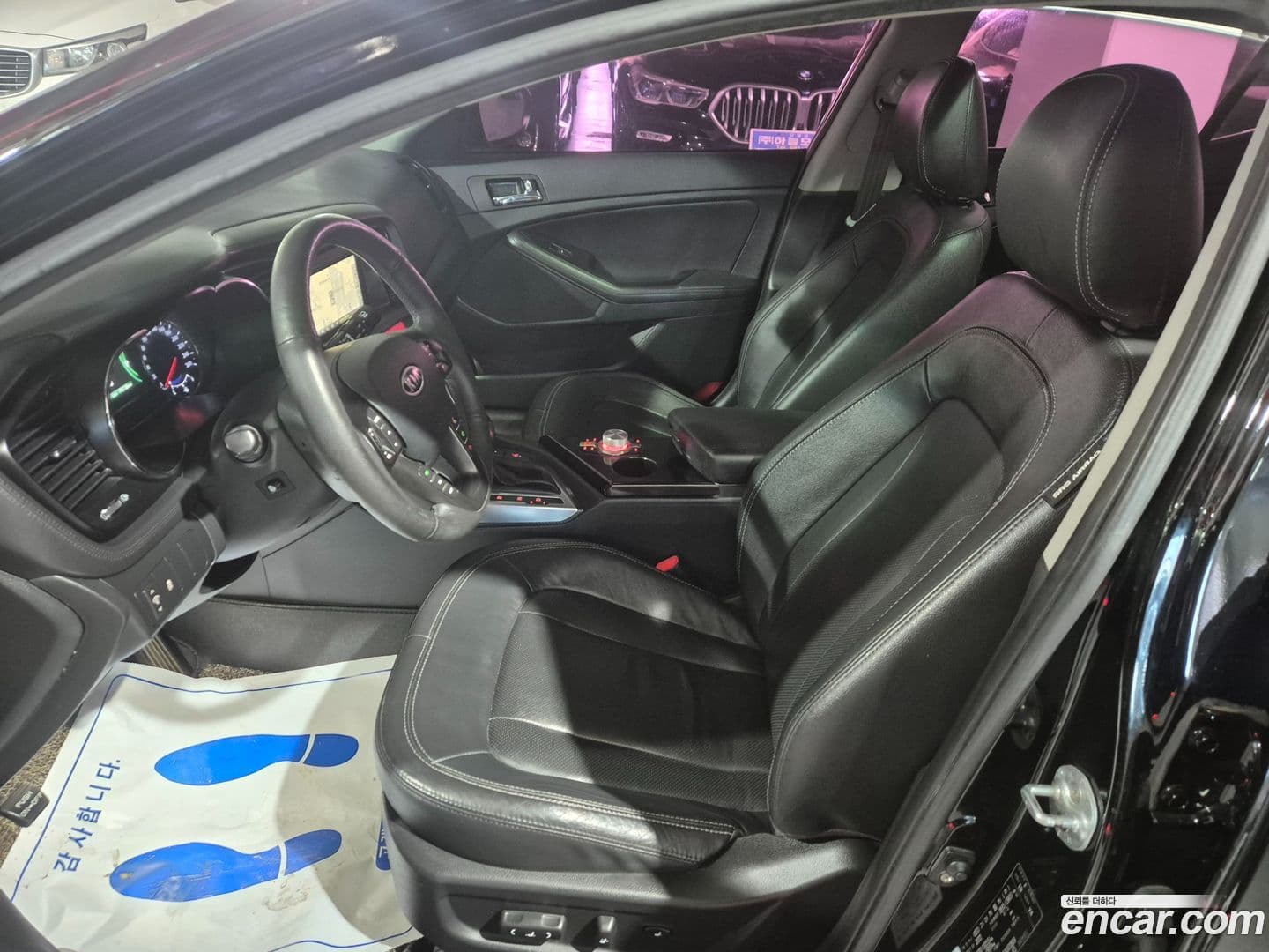 Main__Slider__Photo:K5 Kia 2011.5-14