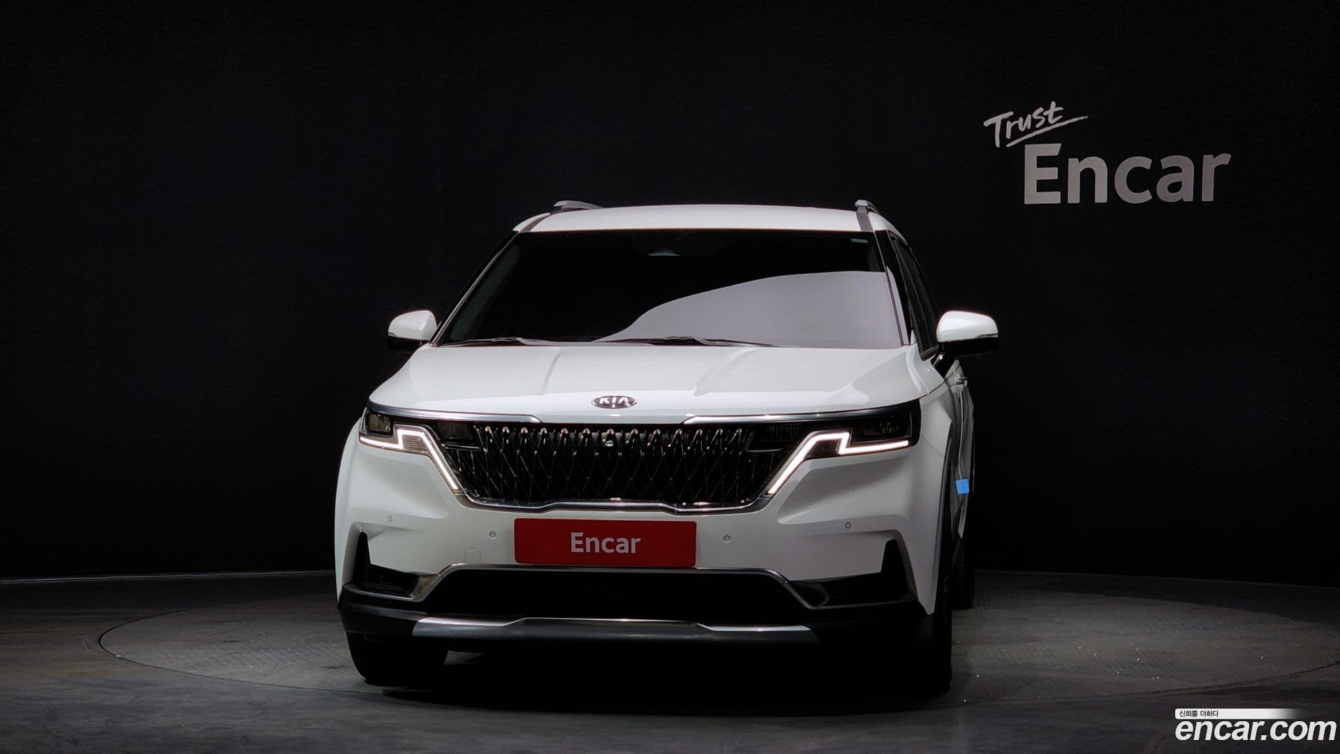 Main__Slider__Photo:Canival Kia 2021.0-2