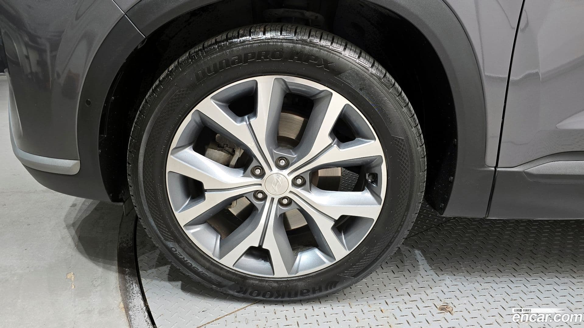 Main__Slider__Photo:Santafe Hyundai 2021.0-4