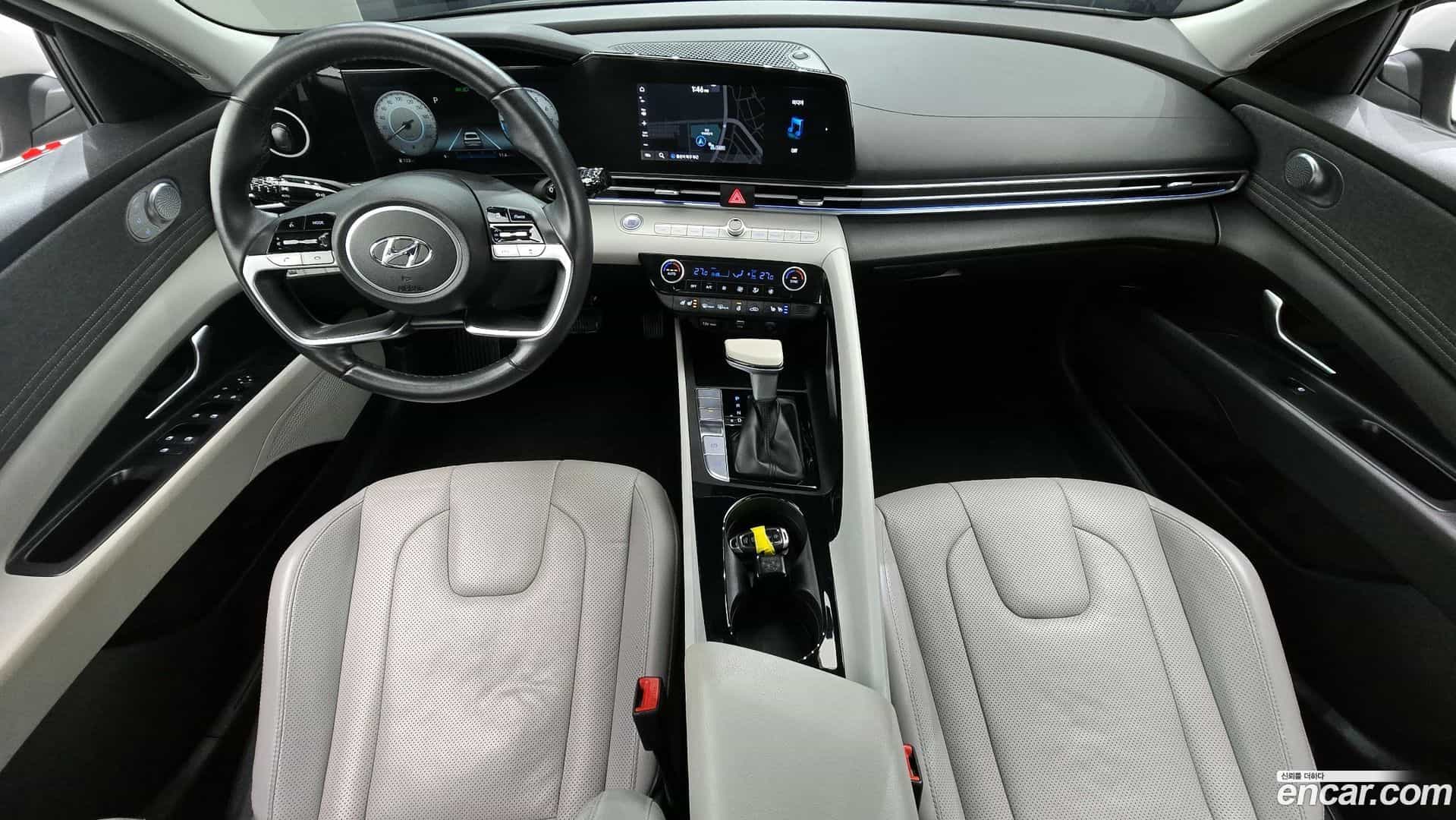 AVANTE Hyundai 2020.4-INNER-007