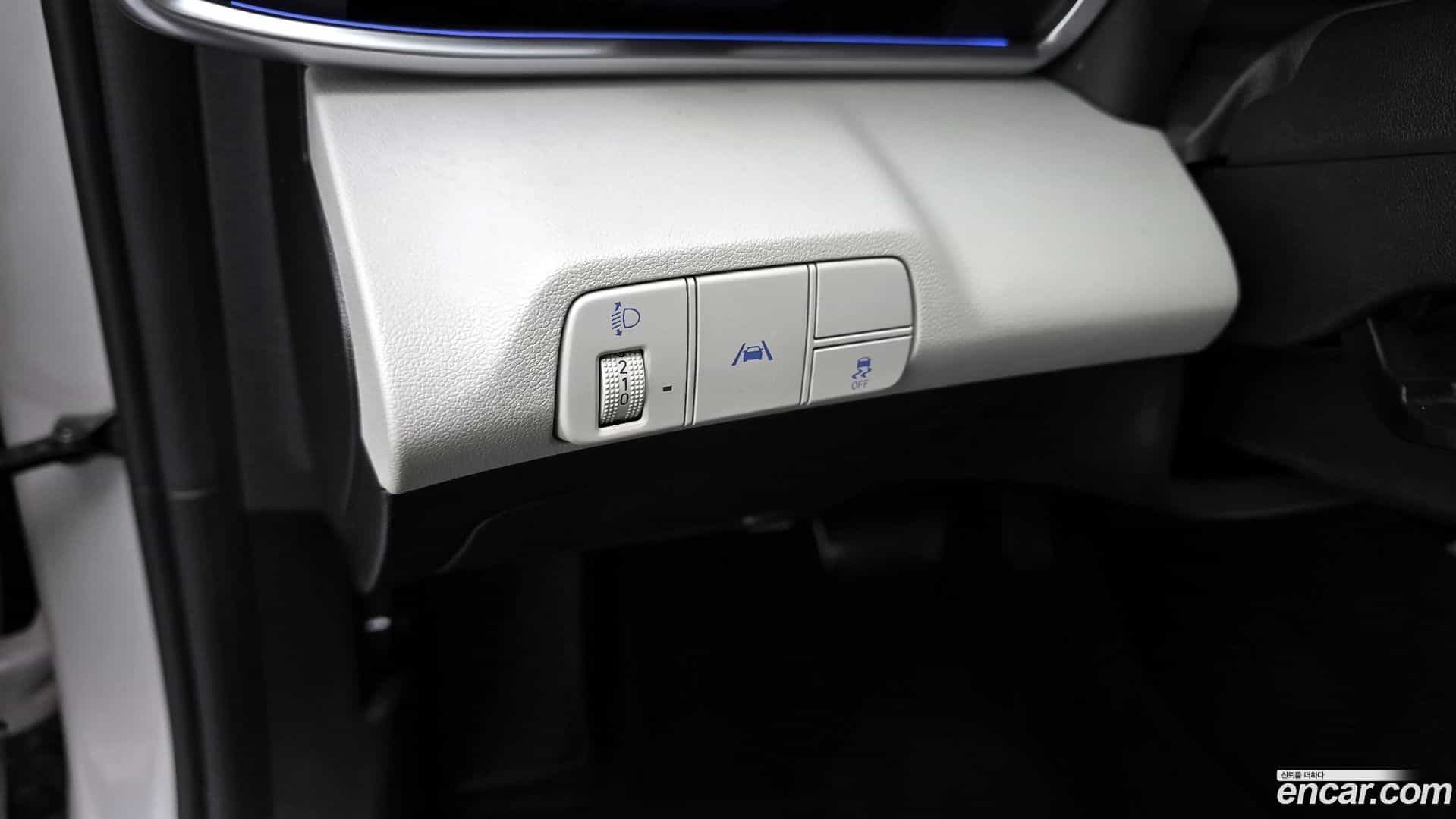 AVANTE Hyundai 2020.4-OPTION-017