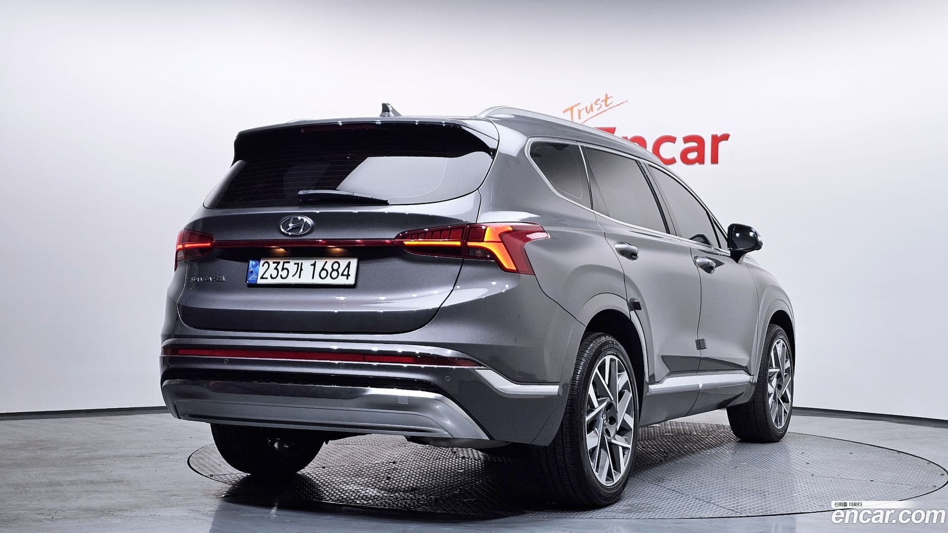 Main__Slider__Photo:Santafe Hyundai 2021.2-1