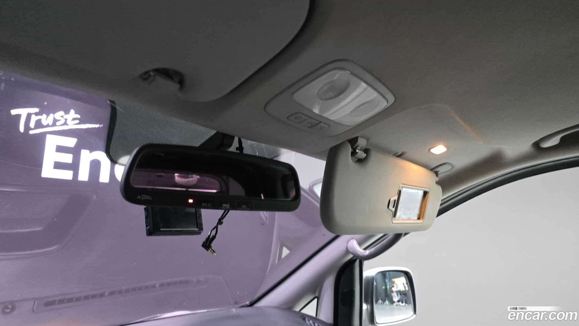 Starex Hyundai 2016.0-OPTION-024