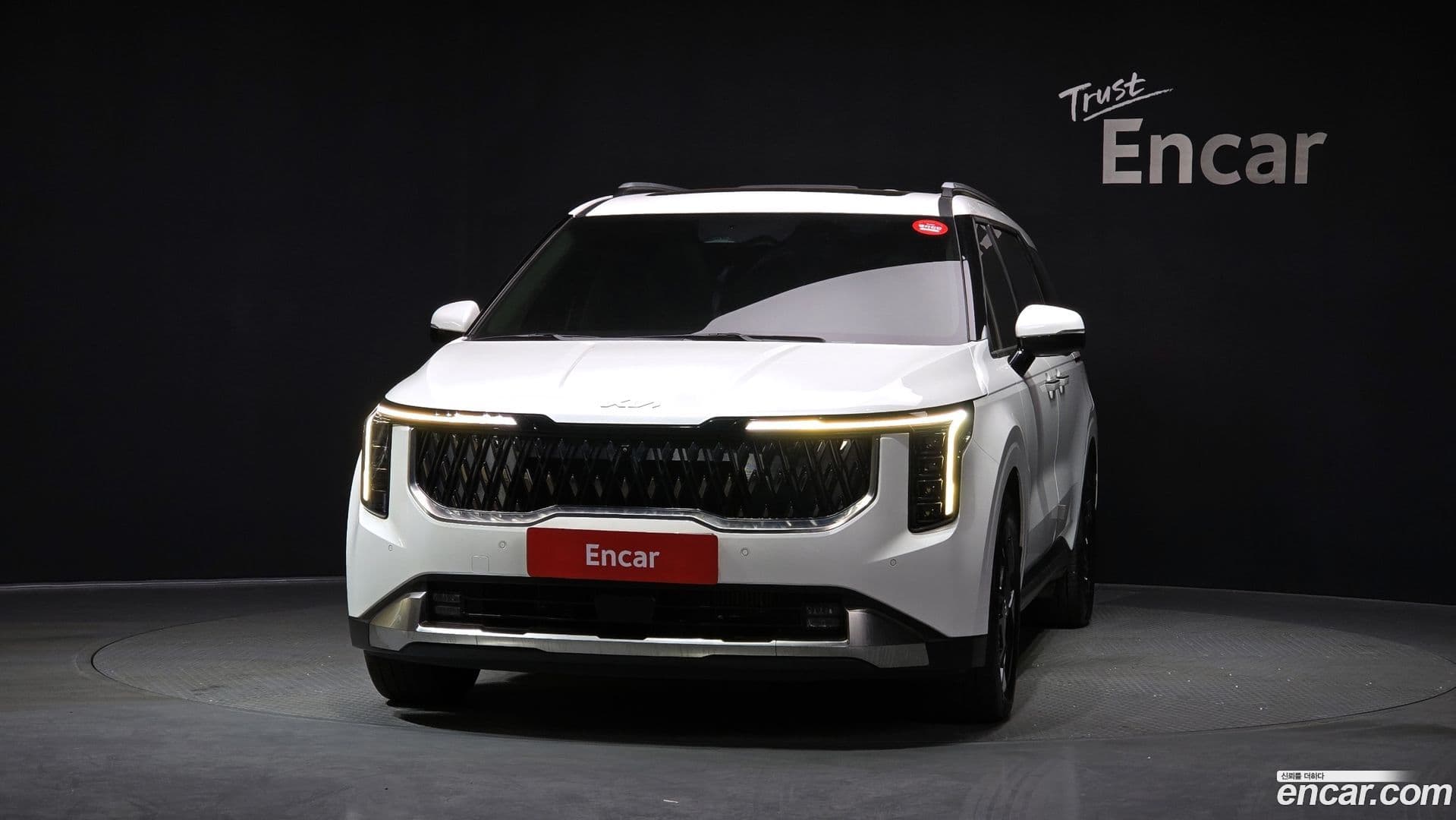 Main__Slider__Photo:Canival Kia 2024.0-2