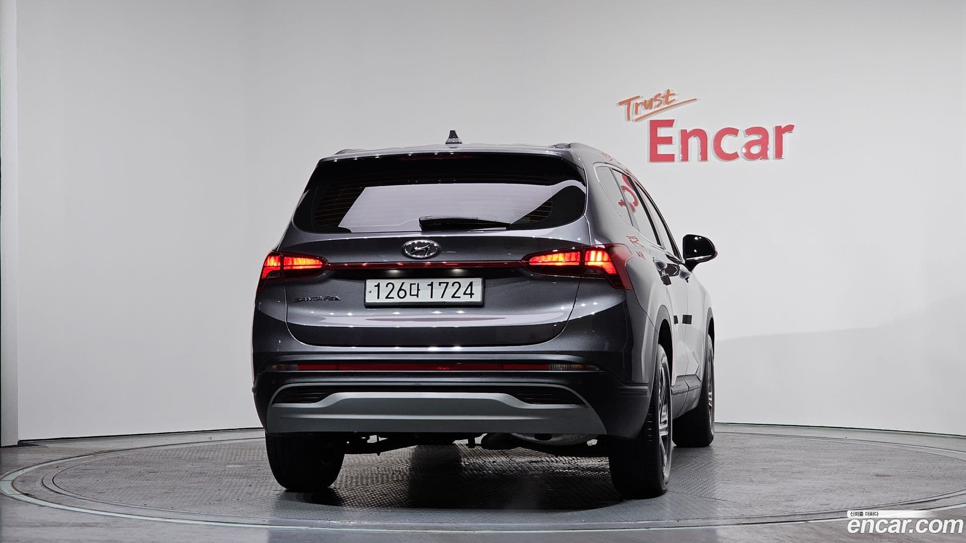 Main__Slider__Photo:Santafe Hyundai 2021.3-3