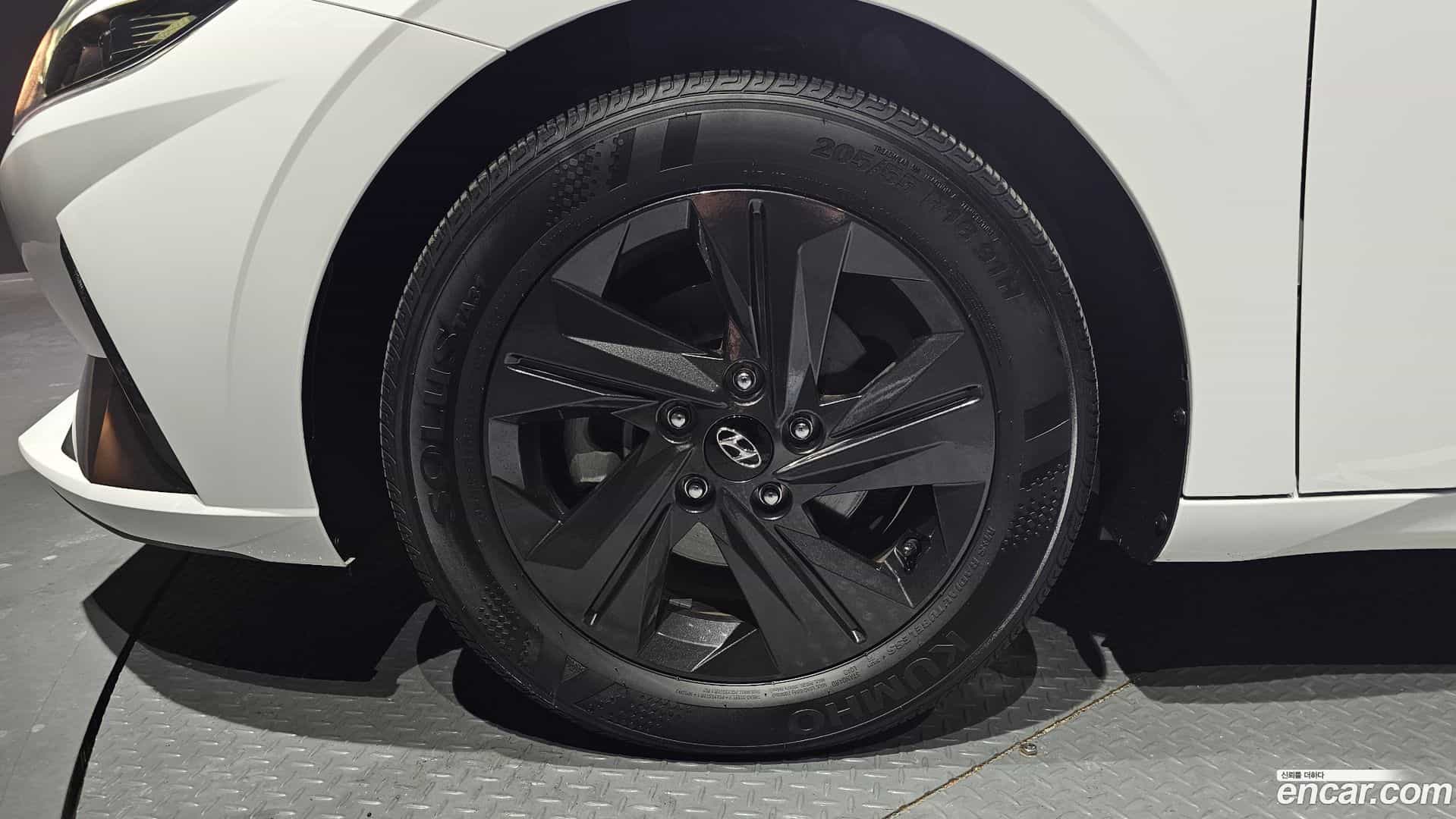 AVANTE Hyundai 2023.1-OUTER-005