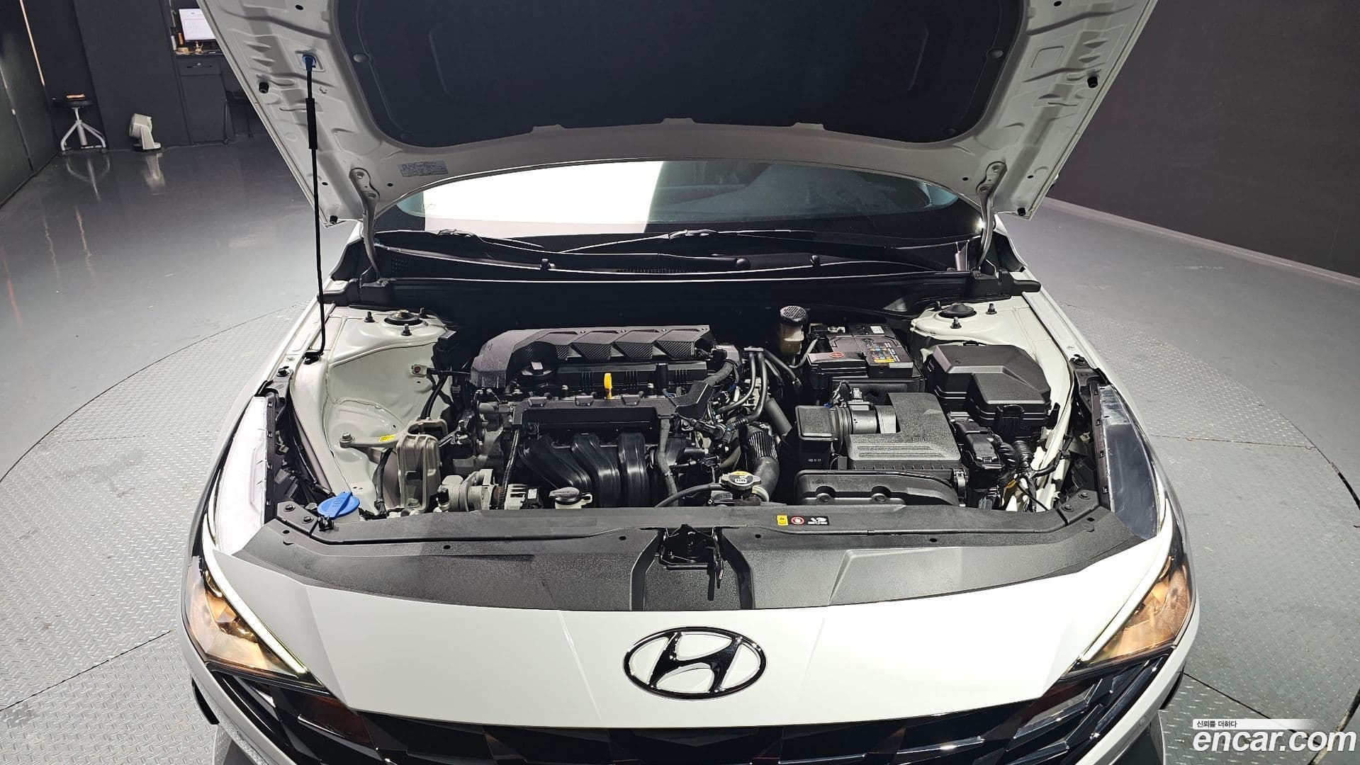 Main__Slider__Photo:AVANTE Hyundai 2023.1-5