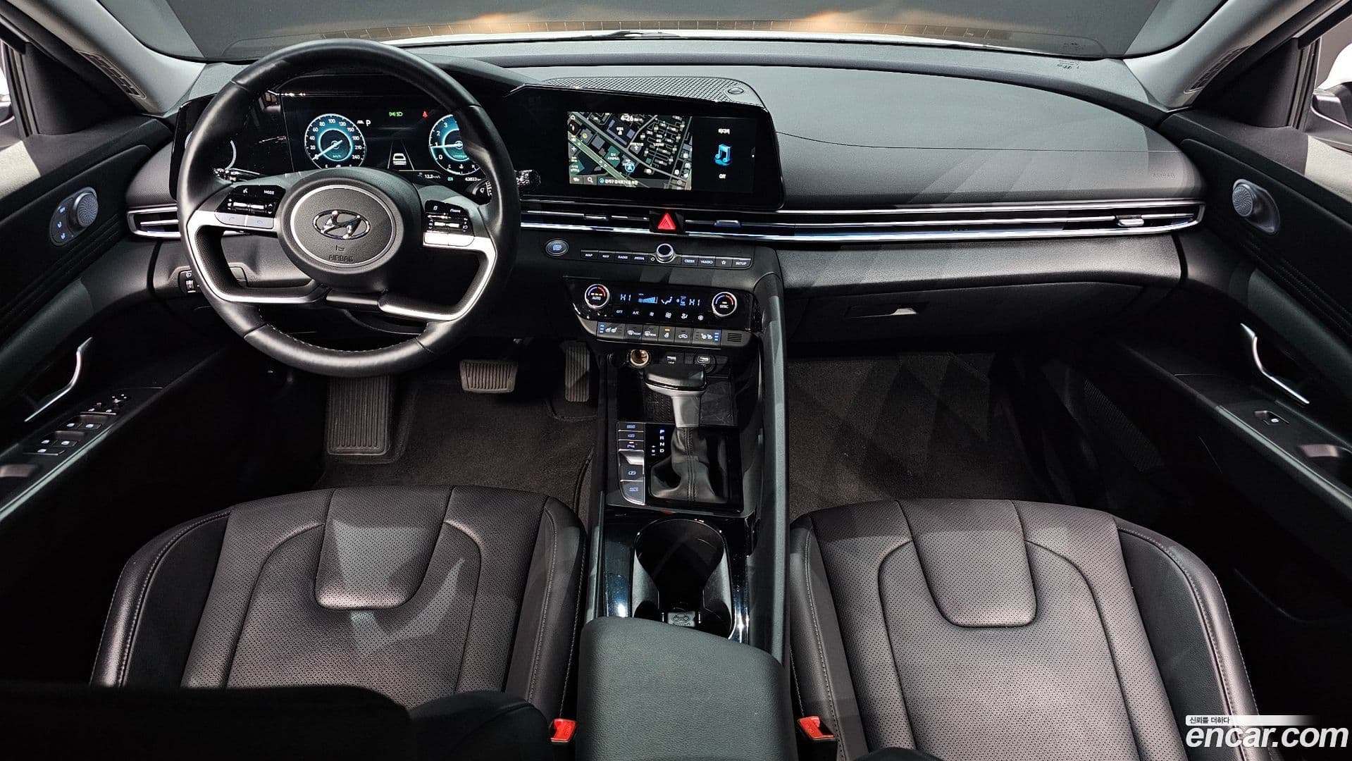 Main__Slider__Photo:AVANTE Hyundai 2023.1-6