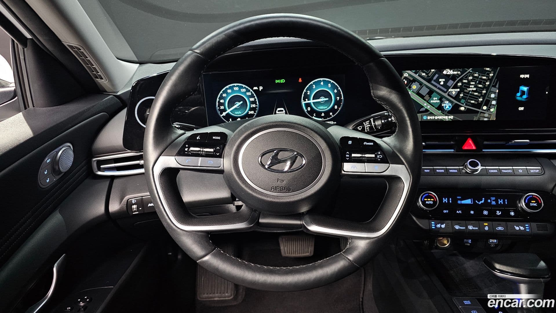 Main__Slider__Photo:AVANTE Hyundai 2023.1-12