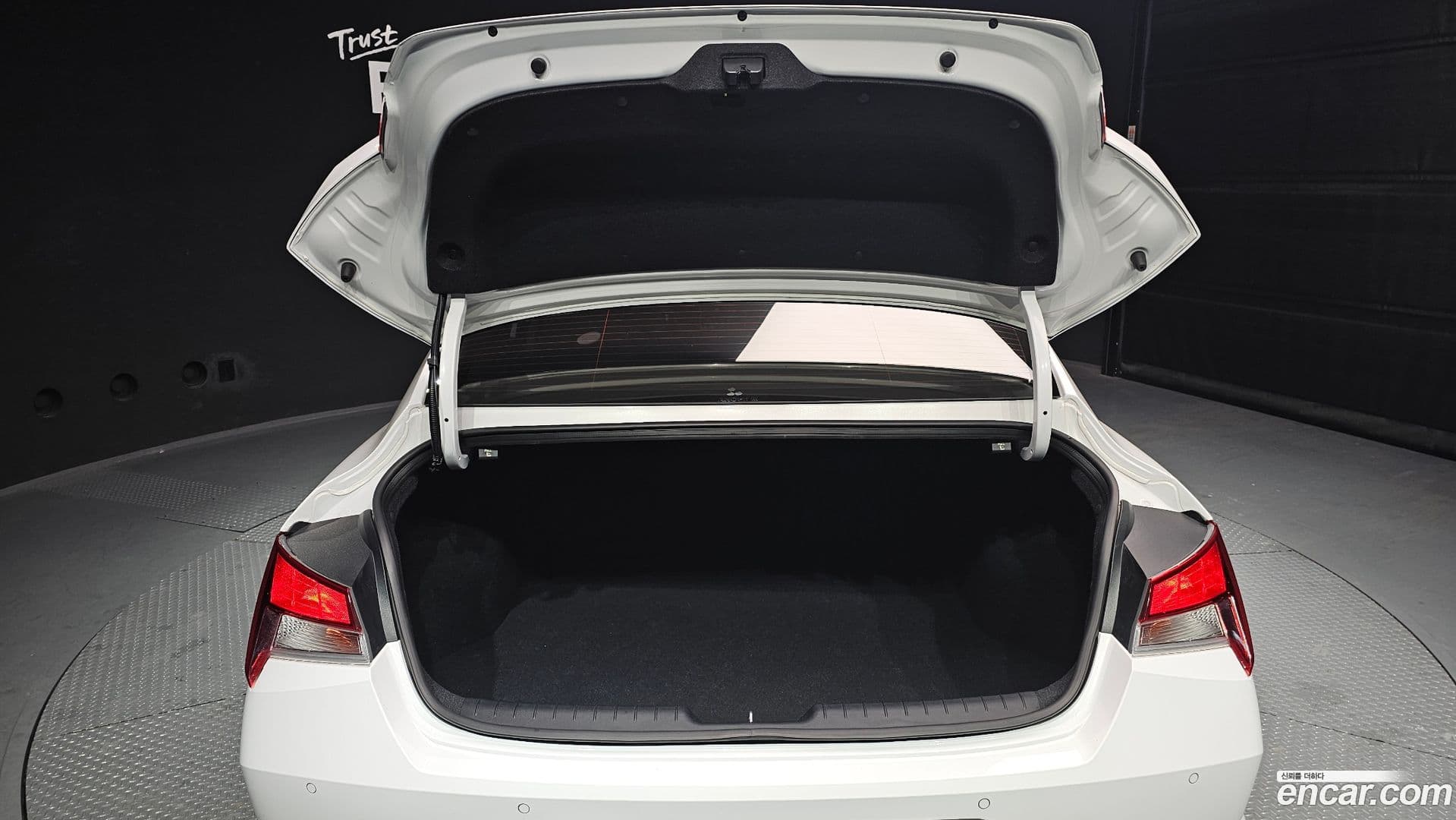 Main__Slider__Photo:AVANTE Hyundai 2023.1-19