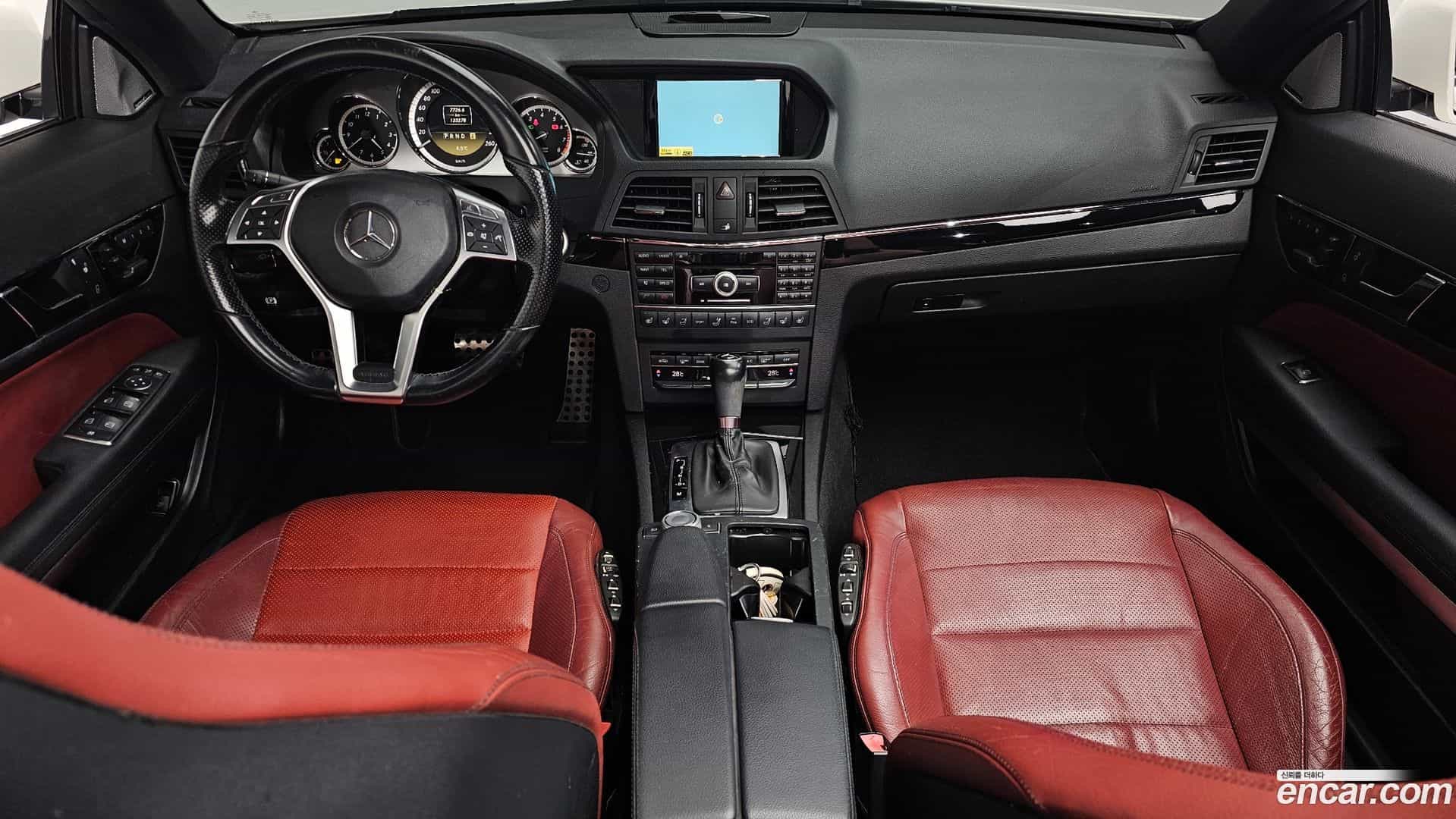 E-Class Mercedes-Benz 2012.11-INNER-007