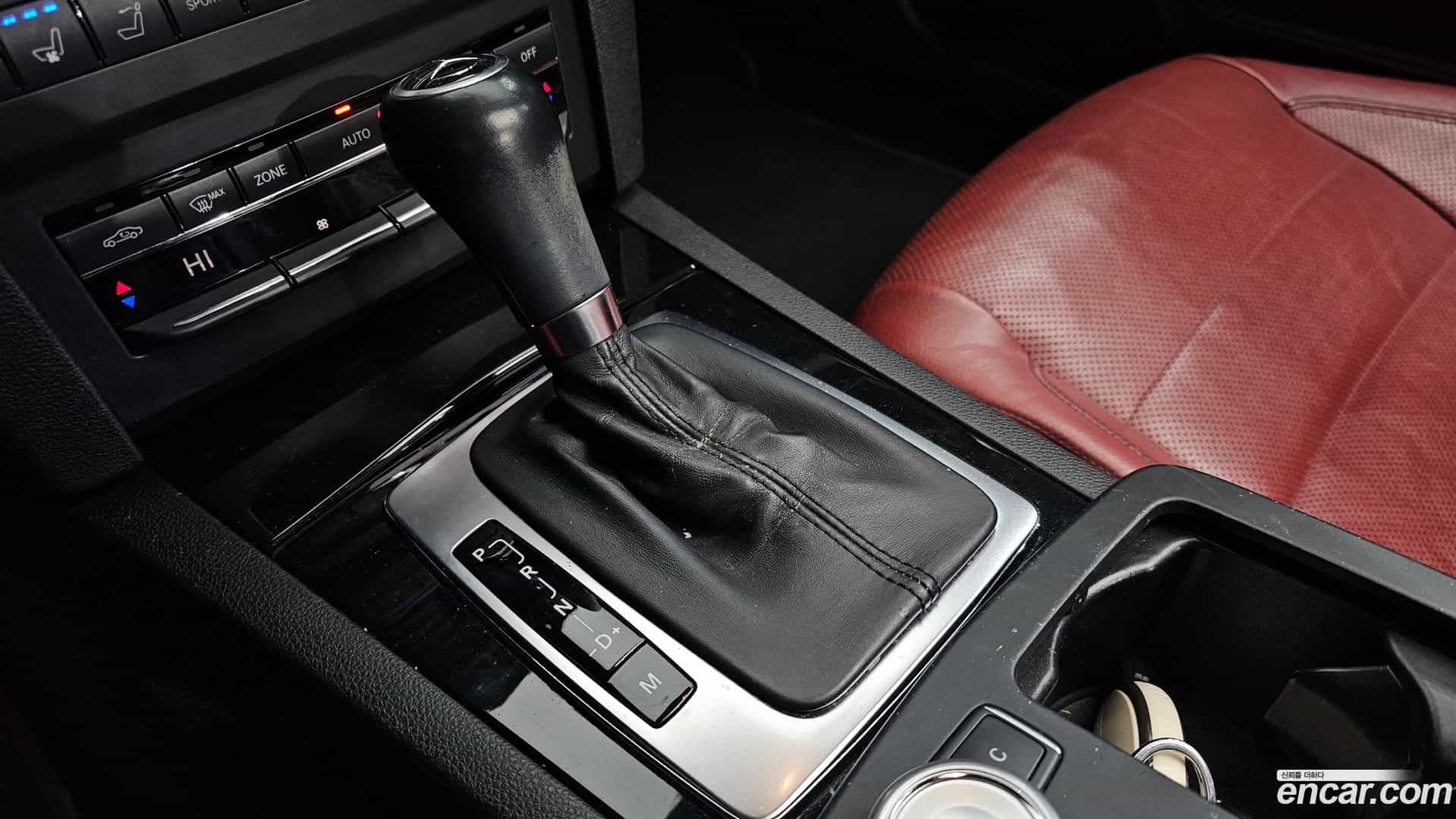 E-Class Mercedes-Benz 2012.11-INNER-009