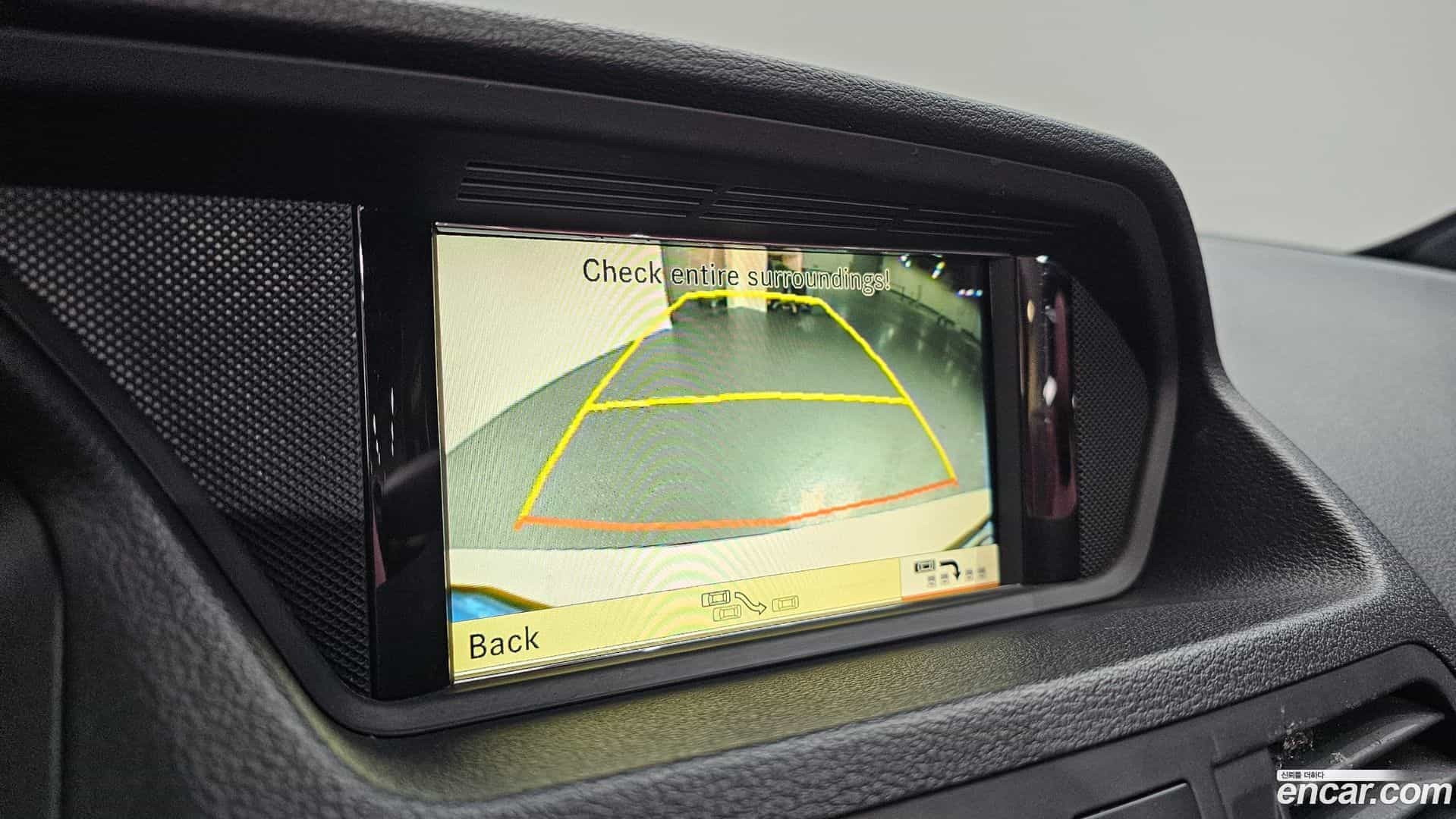 E-Class Mercedes-Benz 2012.11-OPTION-019