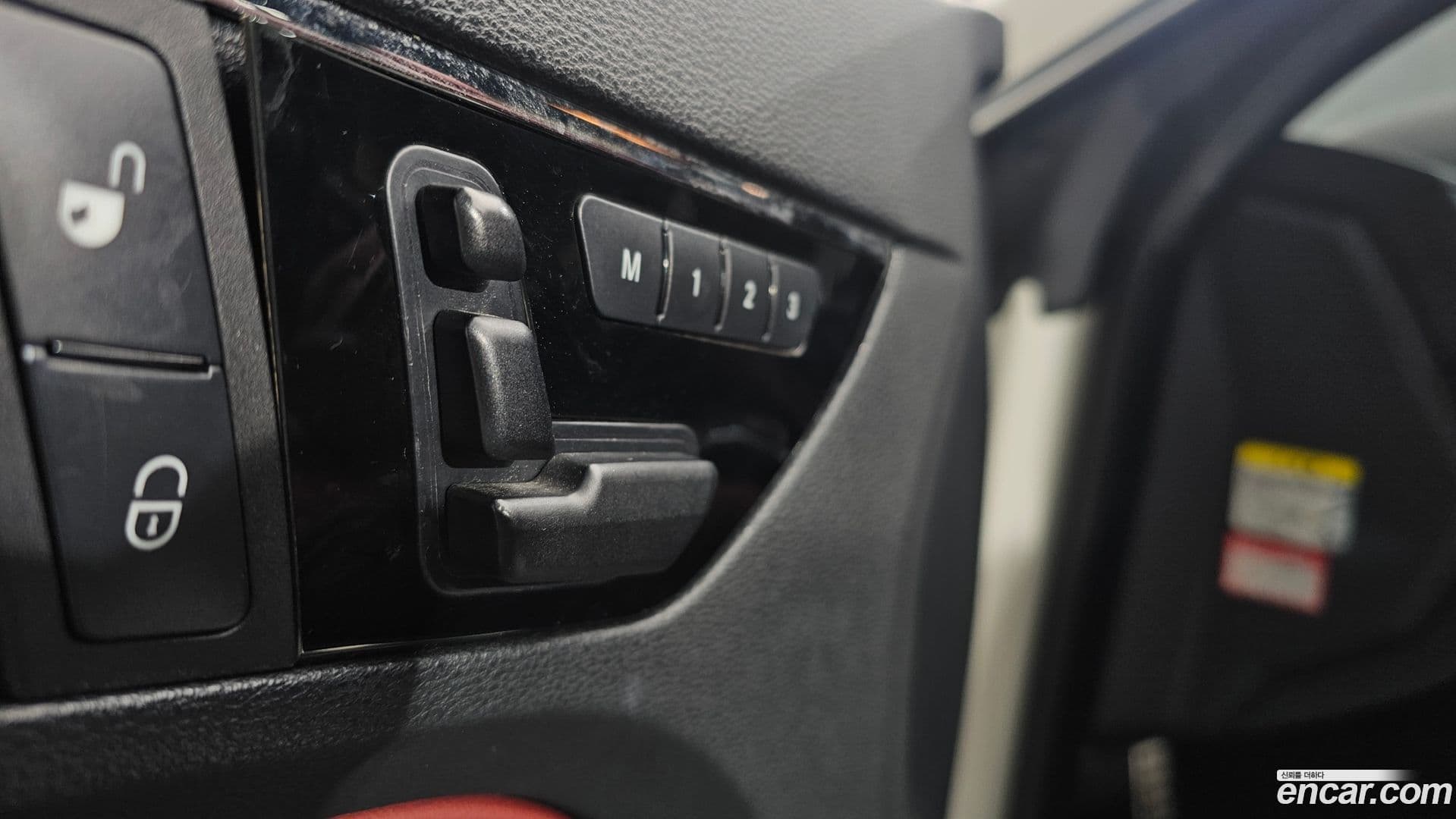 Main__Slider__Photo:E-Class Mercedes-Benz 2012.11-16