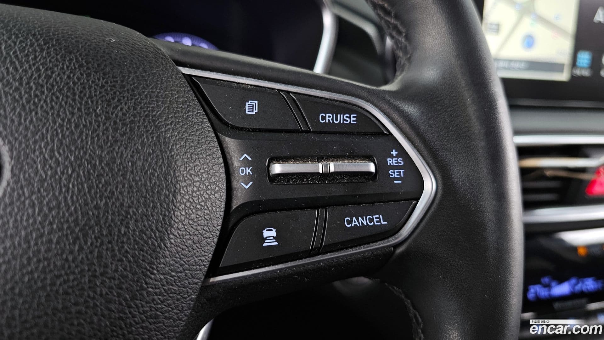 Main__Slider__Photo:Santafe Hyundai 2019.6-17