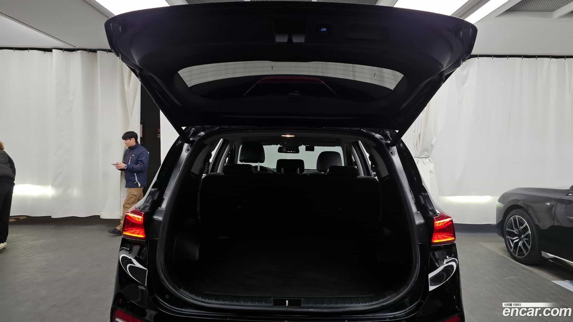 Santafe Hyundai 2019.6-OPTION-024