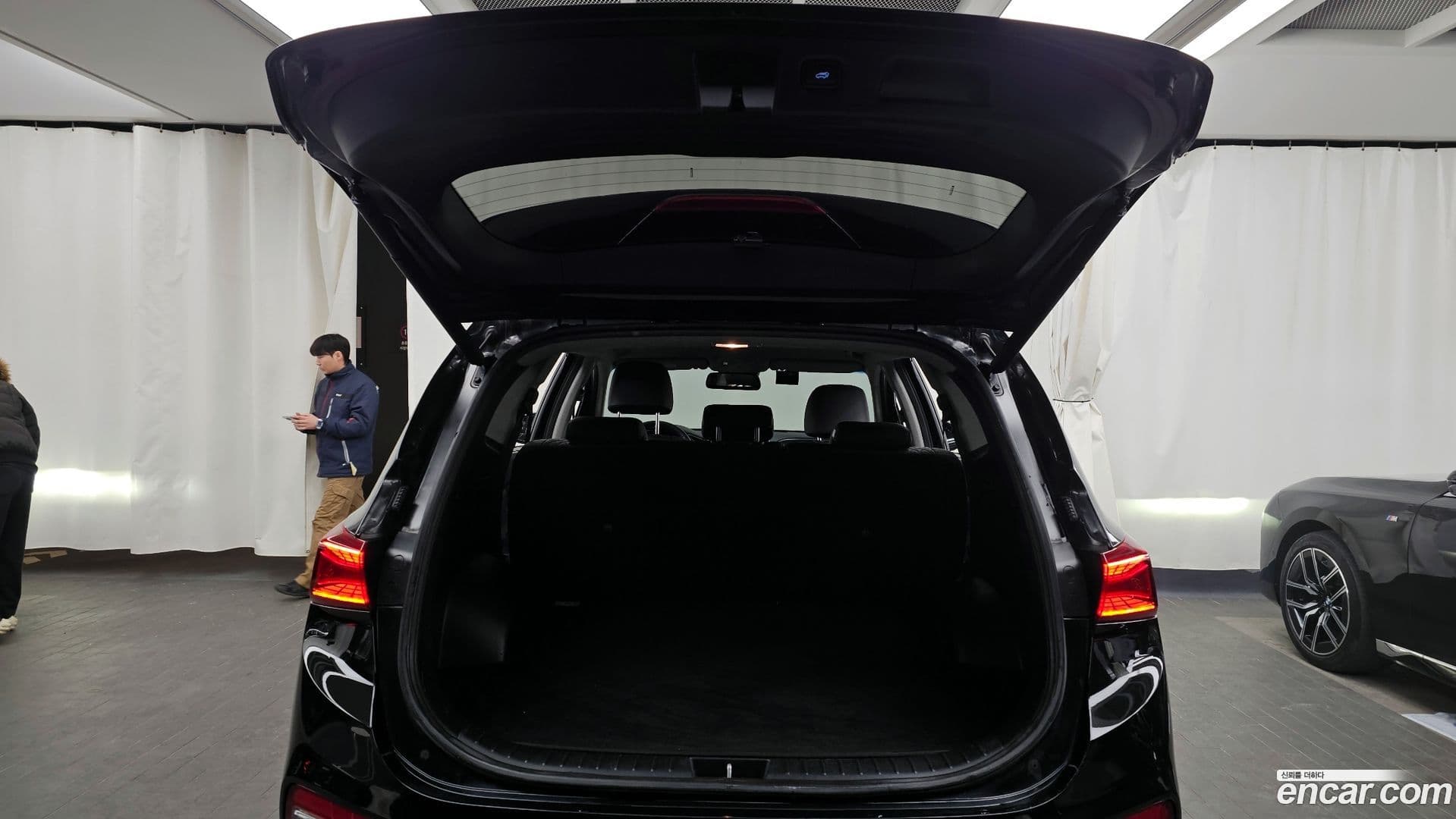 Main__Slider__Photo:Santafe Hyundai 2019.6-19