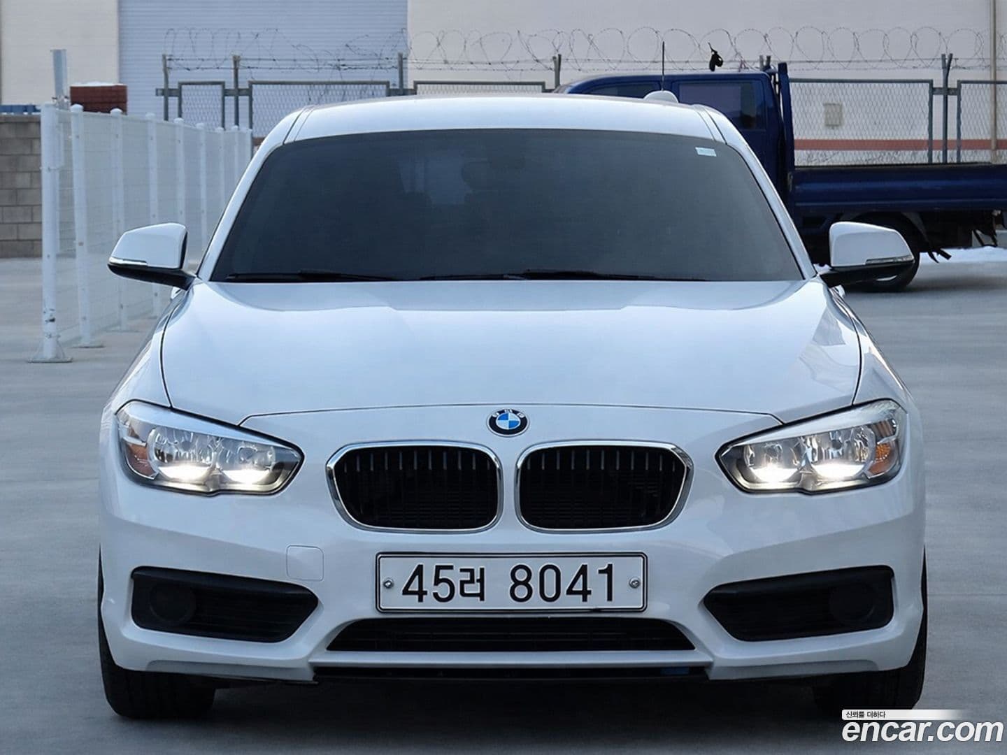Main__Slider__Photo:1-Series BMW 2016.11-0