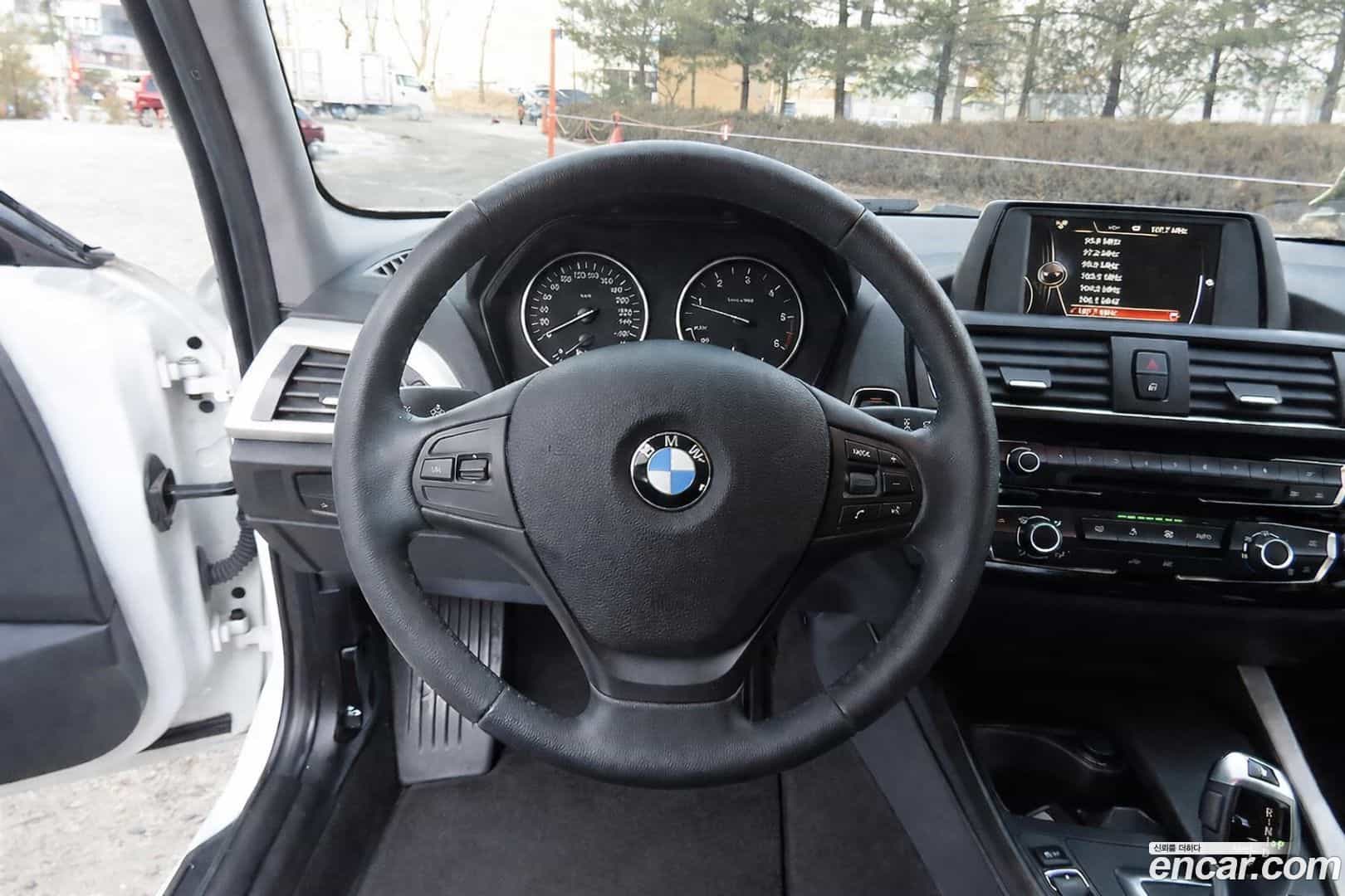 1-Series BMW 2016.11-INNER-008