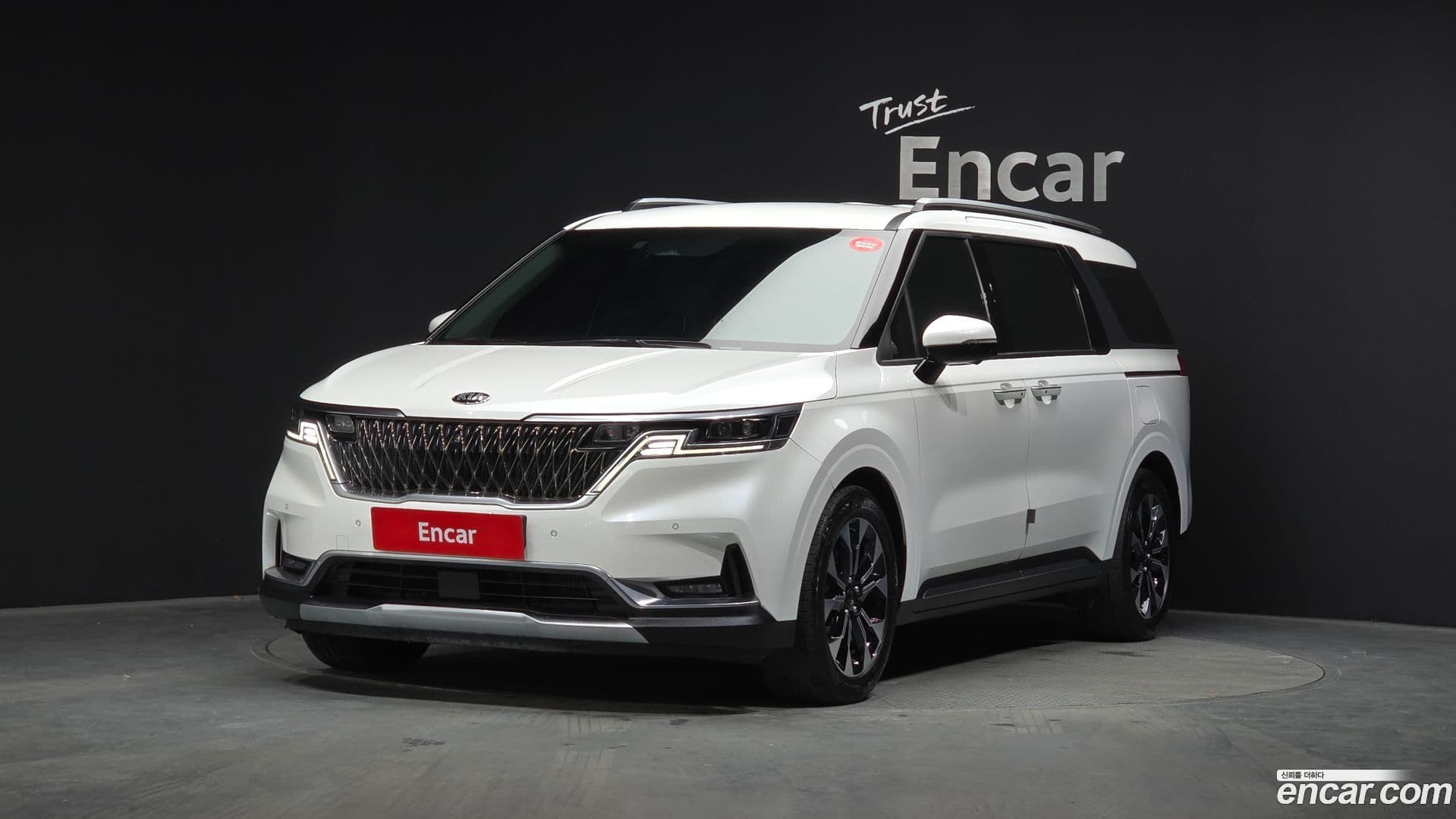 Main__Slider__Photo:Canival Kia 2021.3-0