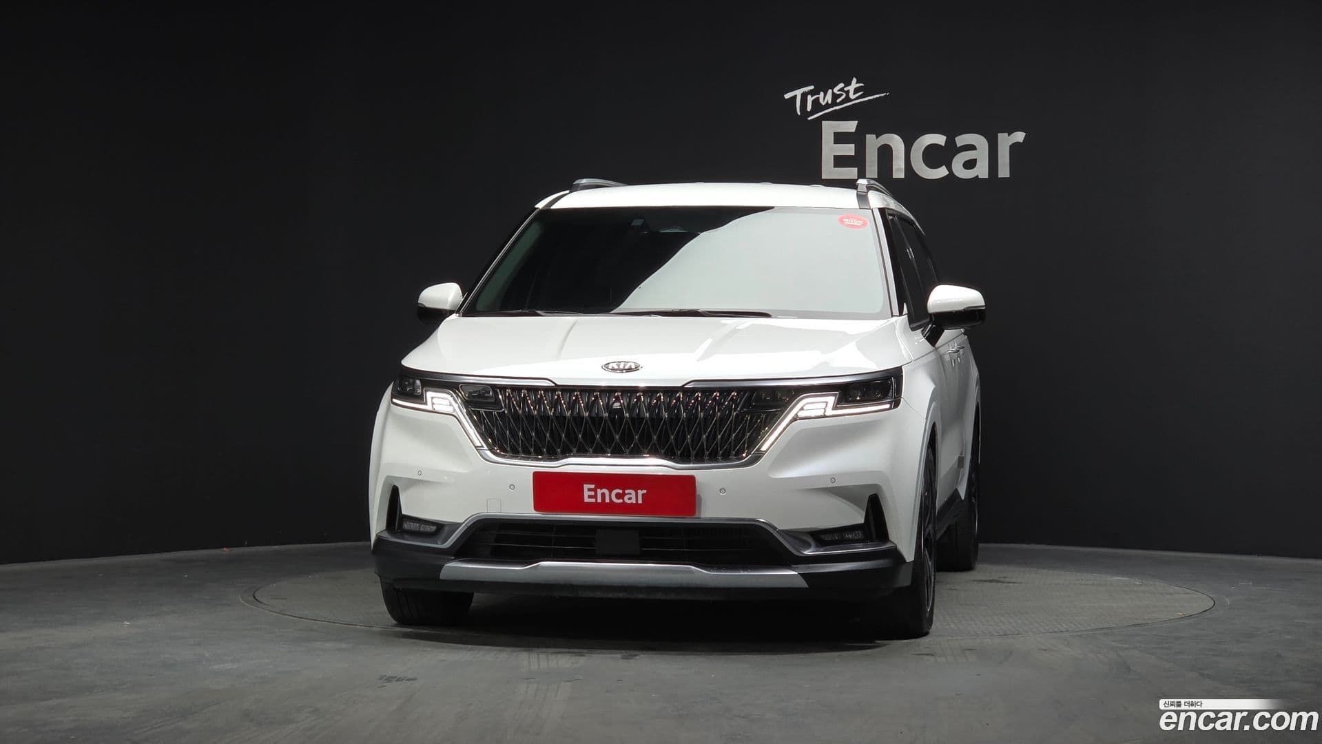 Main__Slider__Photo:Canival Kia 2021.3-2