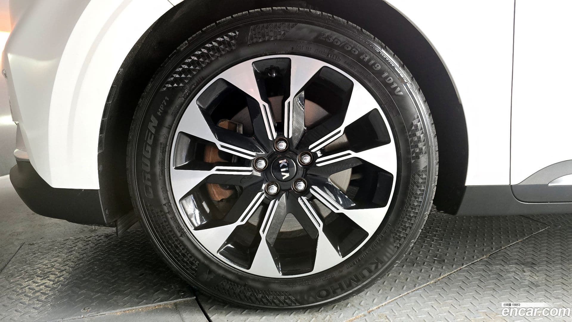 Main__Slider__Photo:Canival Kia 2021.3-4