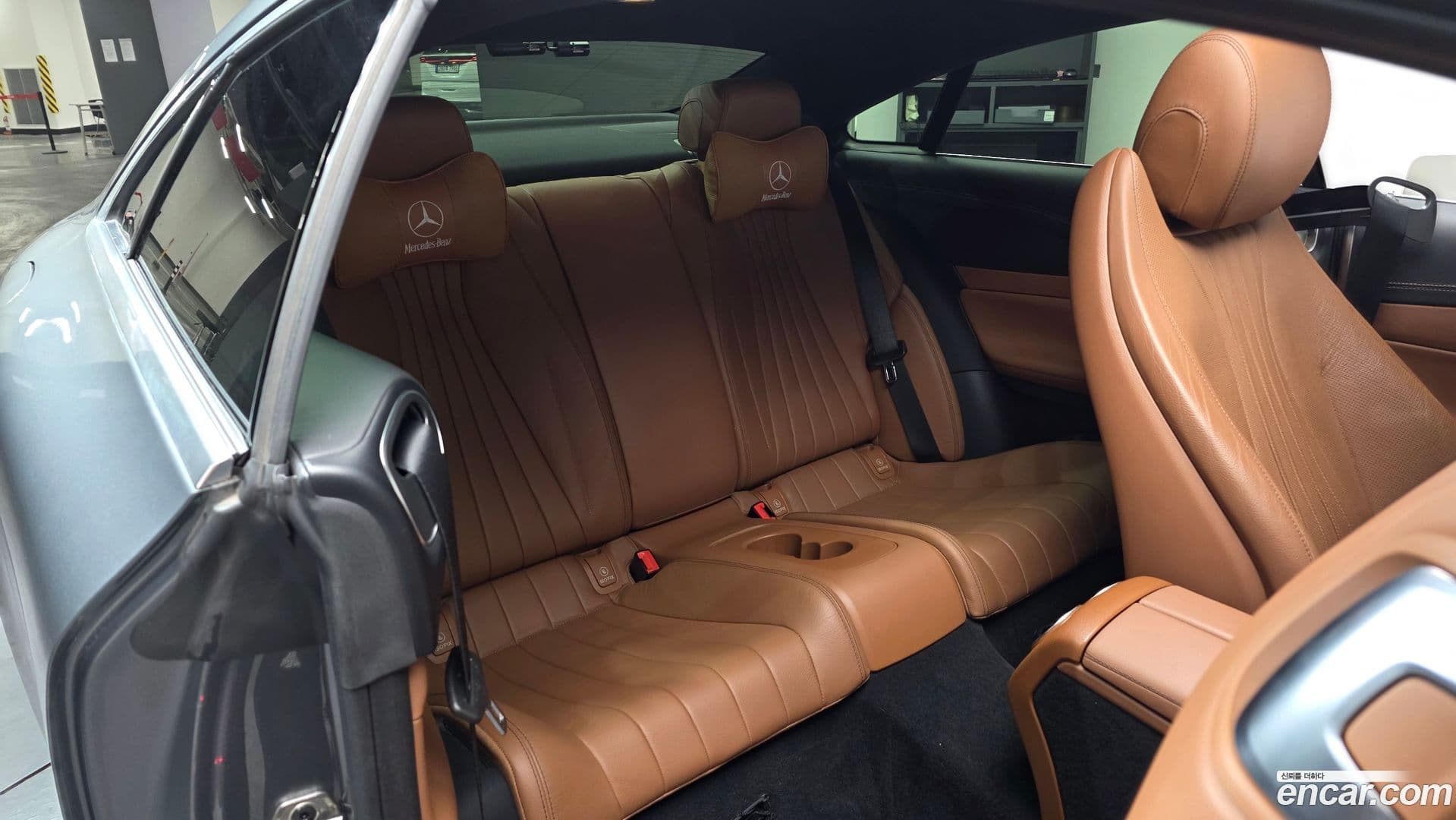 Main__Slider__Photo:E-Class Mercedes-Benz 2017.11-10