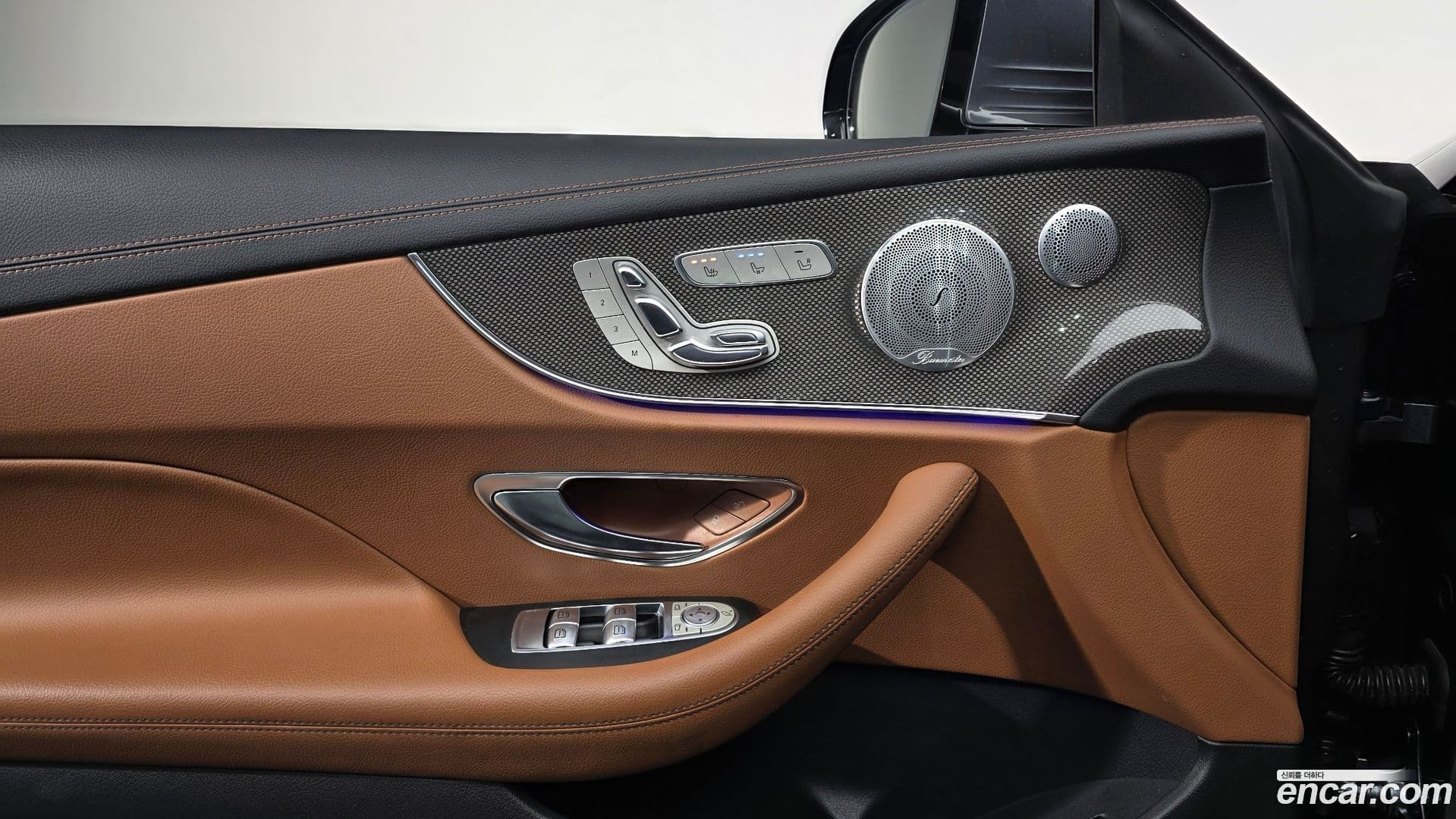 Main__Slider__Photo:E-Class Mercedes-Benz 2017.11-18