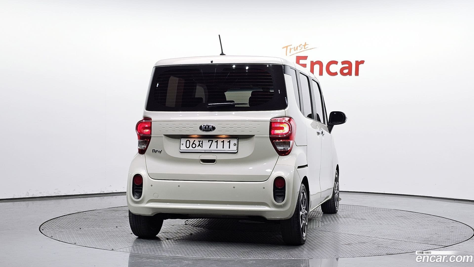 Main__Slider__Photo:RAY Kia 2019.2-3