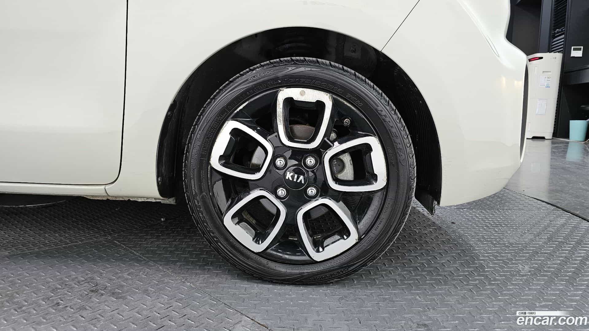 RAY Kia 2019.2-OUTER-005