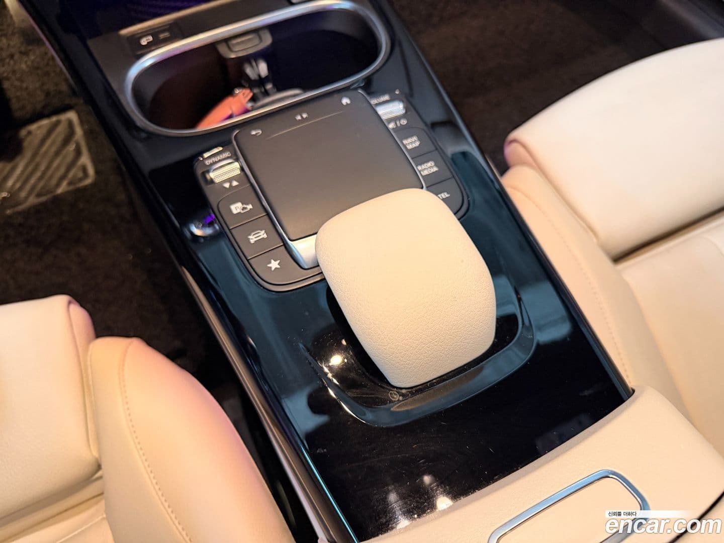 Main__Slider__Photo:A-Class Mercedes-Benz 2021.8-8