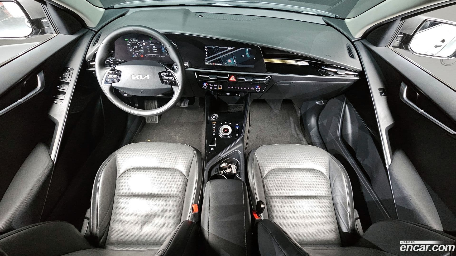 Main__Slider__Photo:Niro Kia 2022.6-6