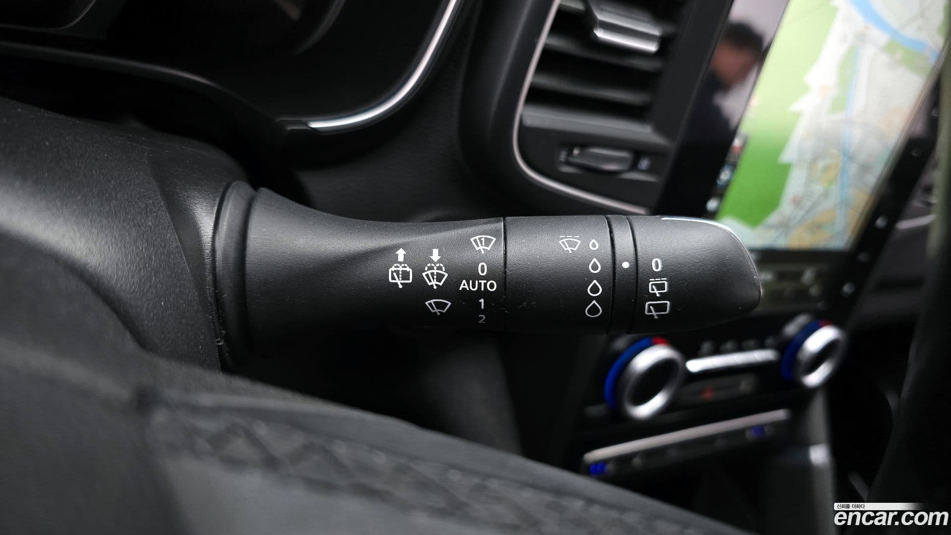 Main__Slider__Photo:QM6 Renault-KoreaSamsung 2016.10-18