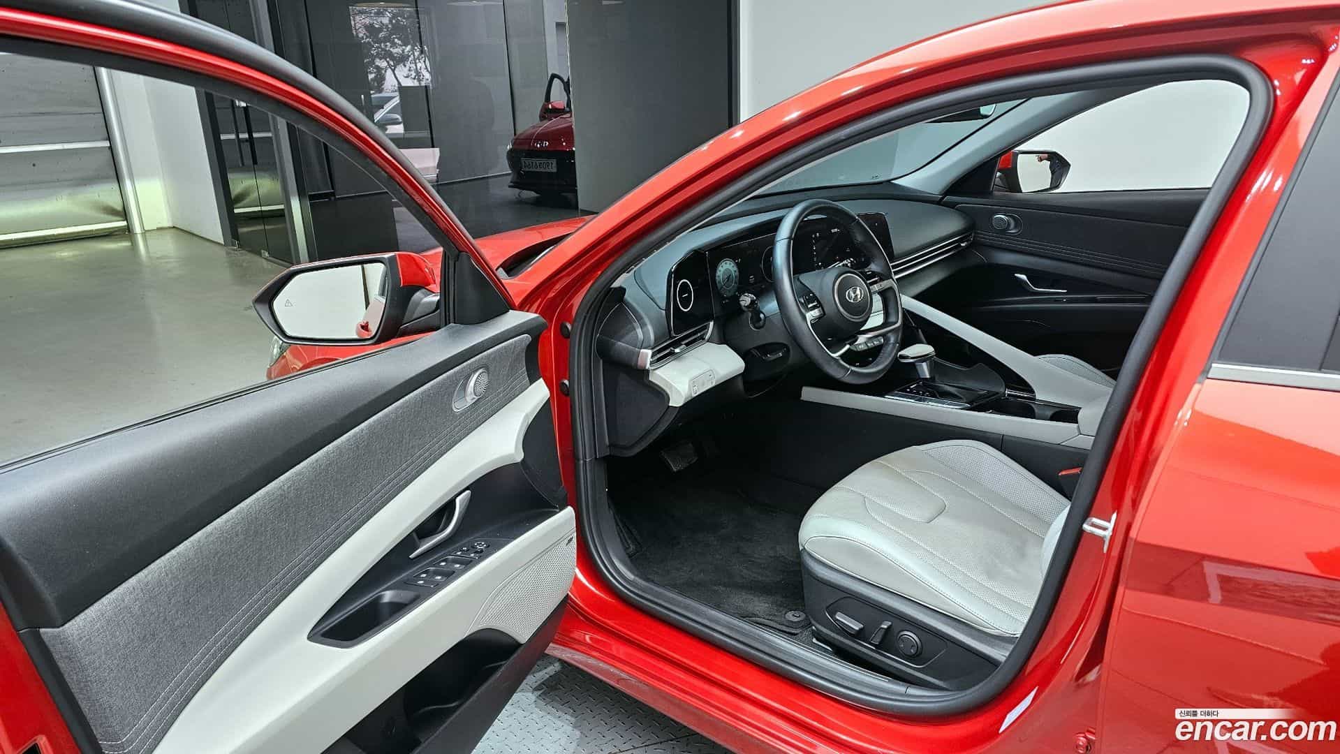 AVANTE Hyundai 2022.0-INNER-010